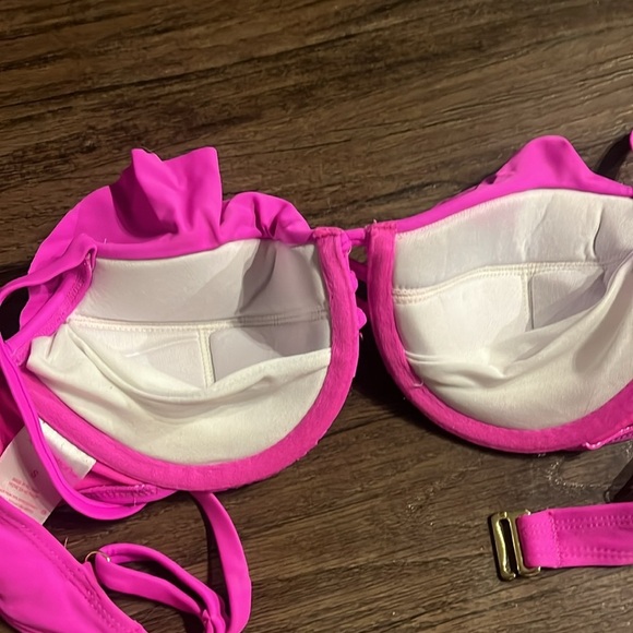 xhilaration Vibrant Pink wired strappy adjustable bikini top small - Picture 5 of 9